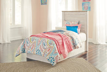 Load image into Gallery viewer, Willowton Twin Panel Headboard with Mirrored Dresser, Chest and 2 Nightstands
